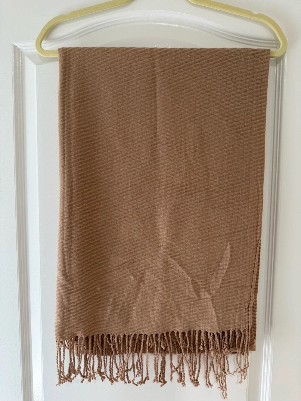 Lightweight Waffle-Texture Fringe Scarf in Camel Brown 84X28